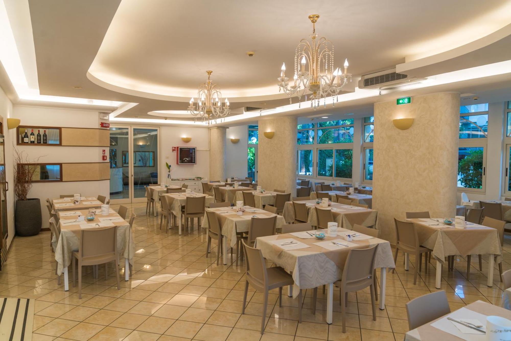 Hotel Europa Milano Marittima Zewnętrze zdjęcie